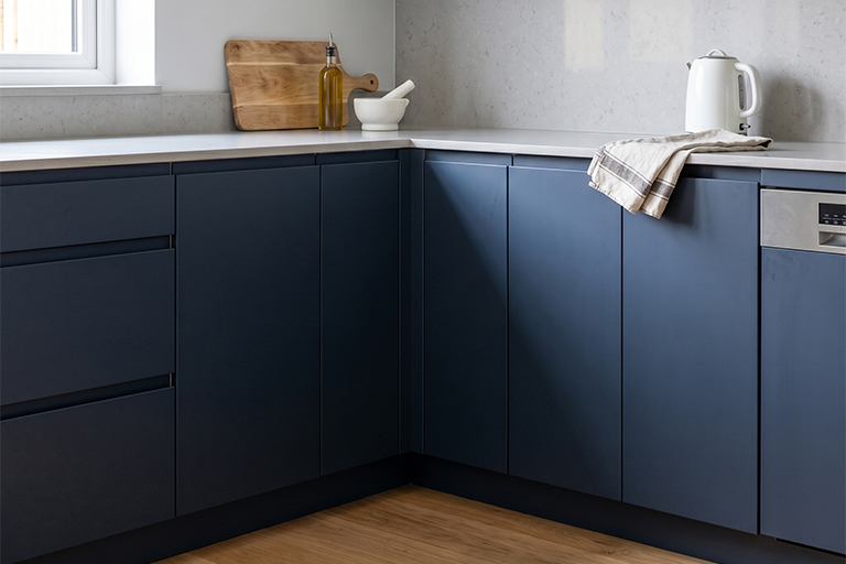 Selborne Corner Base Units